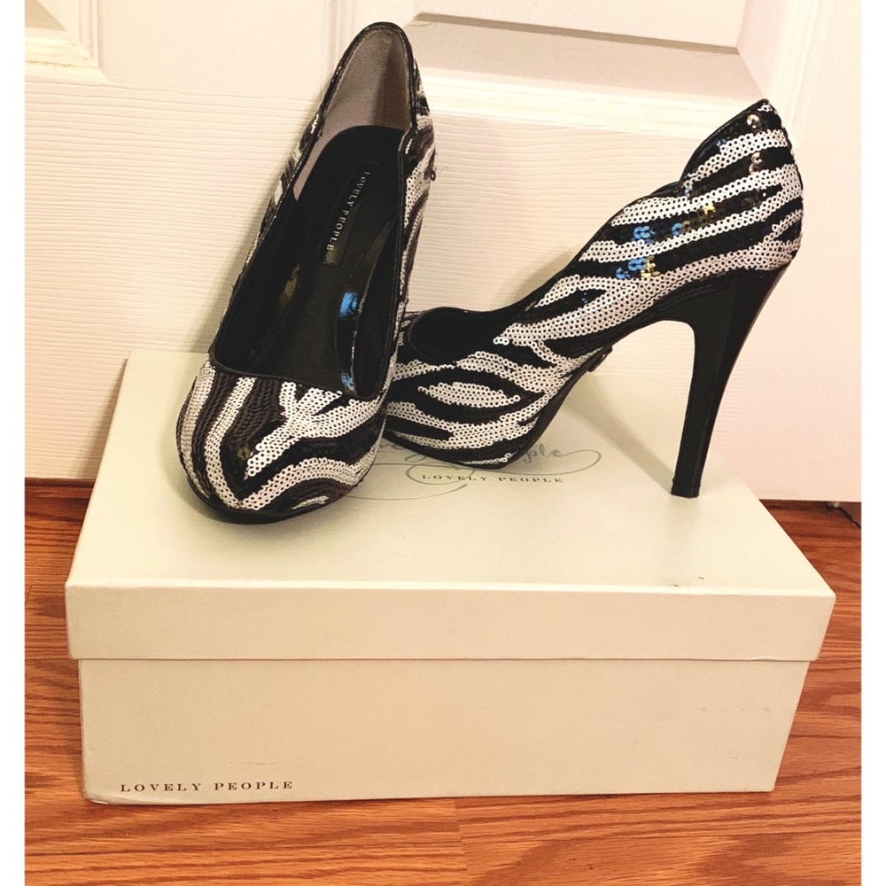 EUC Lovely People 🌟Sequin Pumps🌟 size 7.5